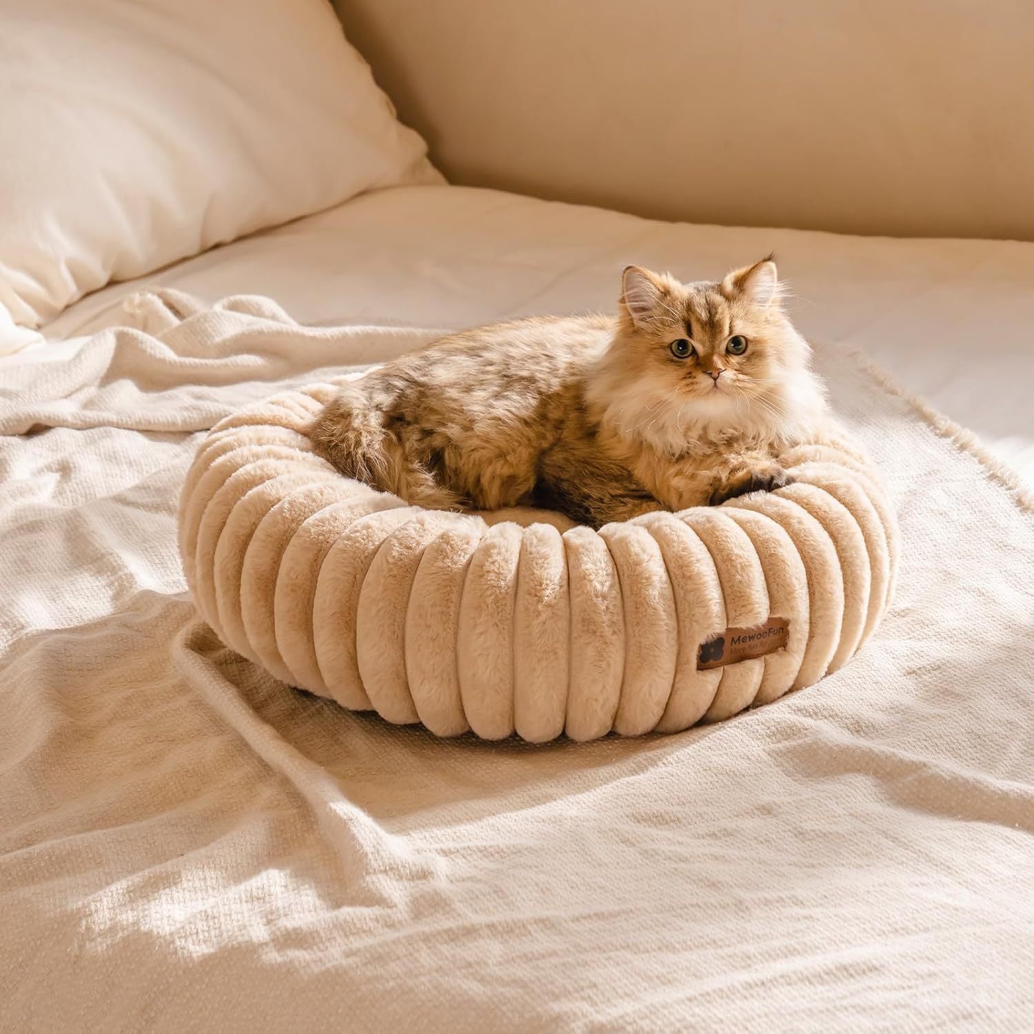 Soft Calming Donut Bed for Kittens & Pups