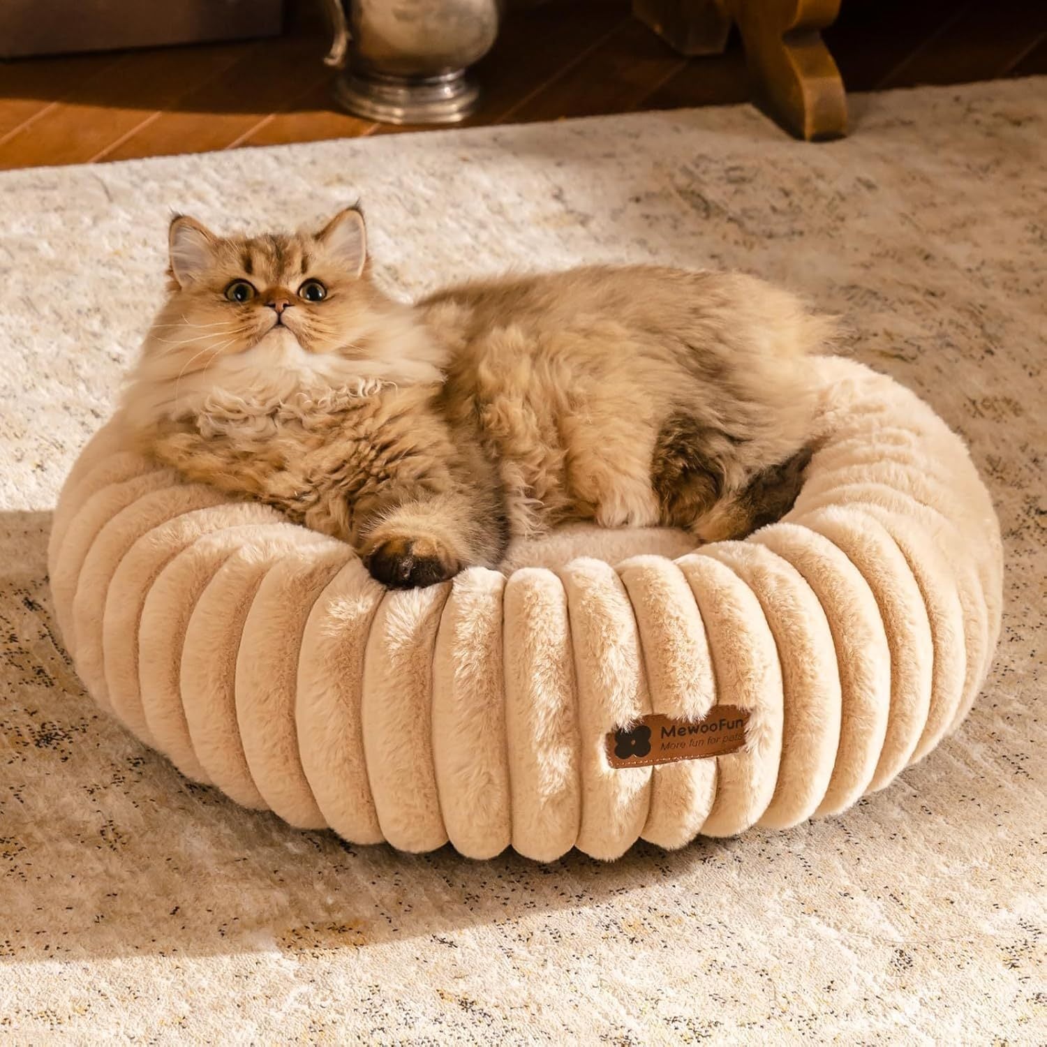 Soft Calming Donut Bed for Kittens & Pups